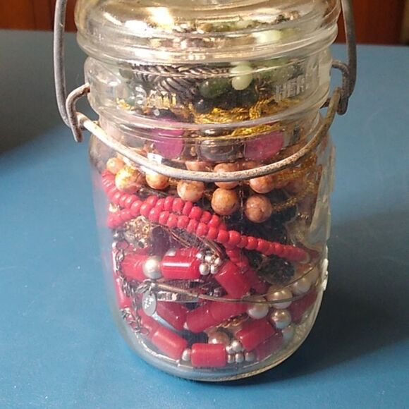 Vintage Atlas E-Z Seal Glass Jar with Jewelry Keychain Cottagecore Grandmacore - Picture 5 of 6